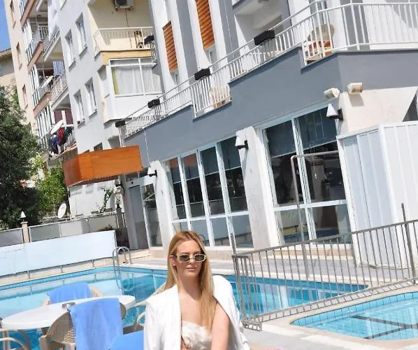 Livia Kusadası