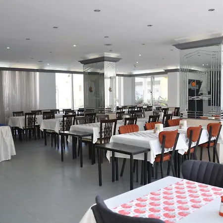 Hotel Livia 2*