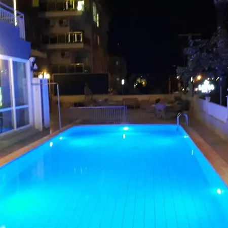 Livia Hotel 2*
