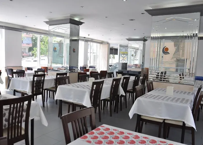 Livia Hotel 2*